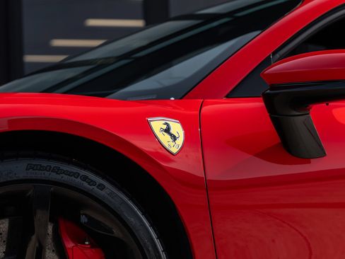 Used 2021 Ferrari SF90 Stradale AWD/4WD image 20