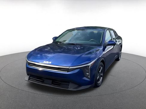 Used 2025 Kia K4 LXS image 7