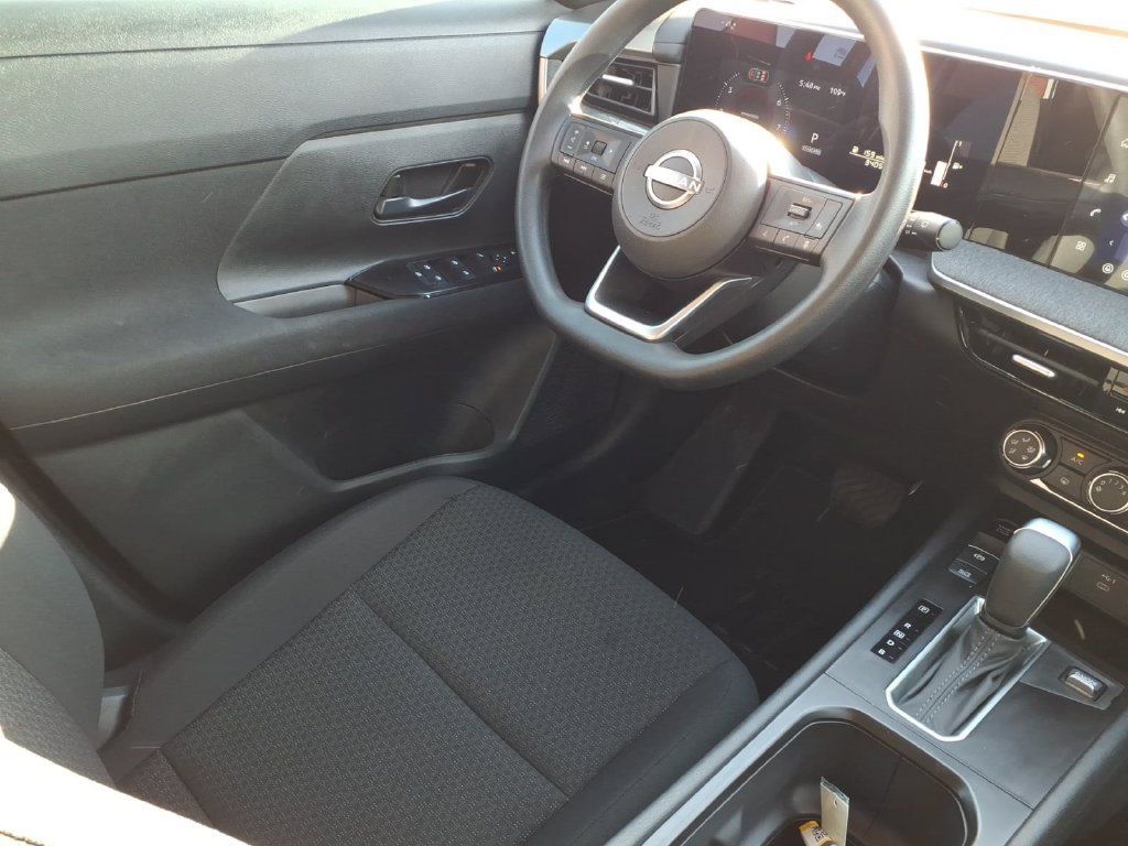 Used 2026 Nissan Kicks S FWD image 9