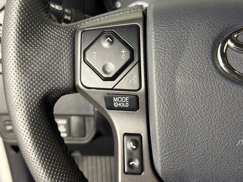 Used 2020 Toyota Tacoma TRD Off-Road w/ Technology Package image 24