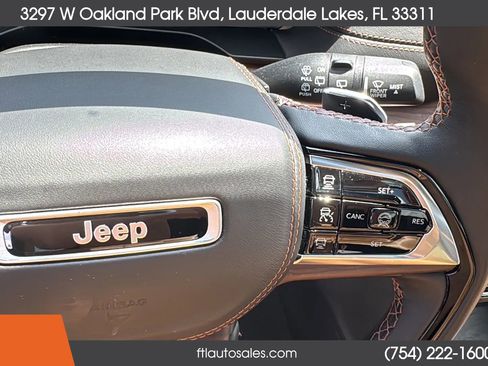 Used 2022 Jeep Grand Cherokee Summit w/ Luxury Tech Group V image 66