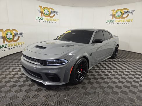 Used 2023 Dodge Charger SRT Hellcat w/ Harman/Kardon Audio Group RWD image 4