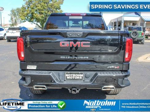 Used 2023 GMC Sierra 1500 AT4 w/ AT4 Preferred Package AWD/4WD image 9