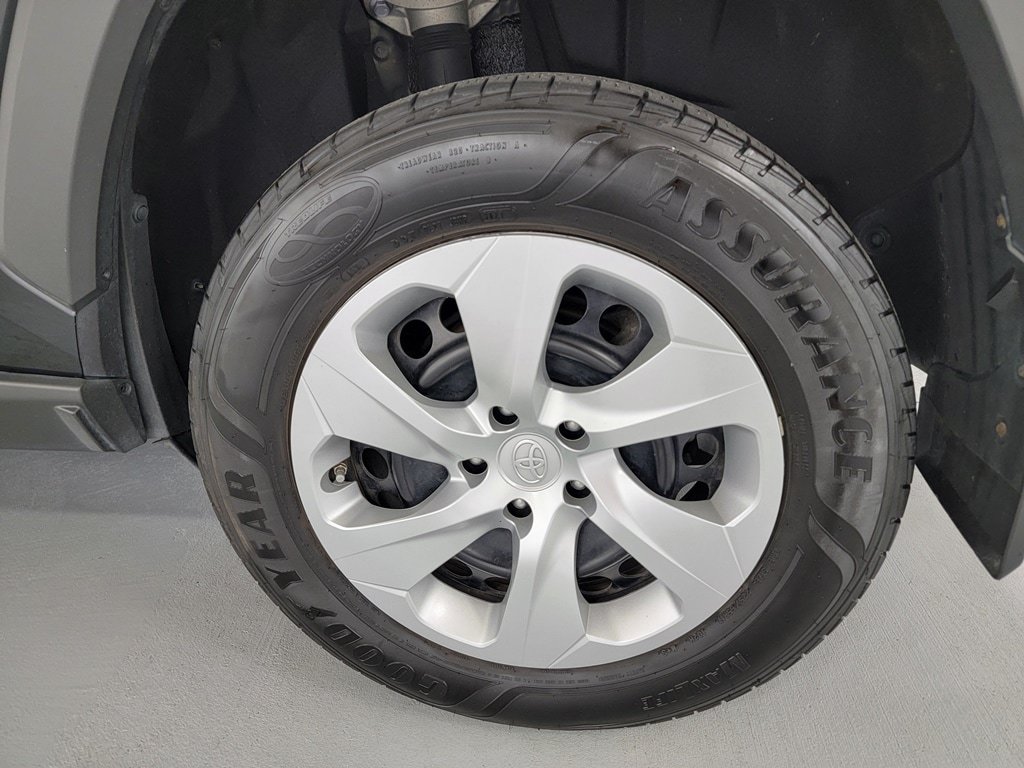 Used 2020 Toyota RAV4 LE w/ All Weather Liner Package AWD/4WD image 10