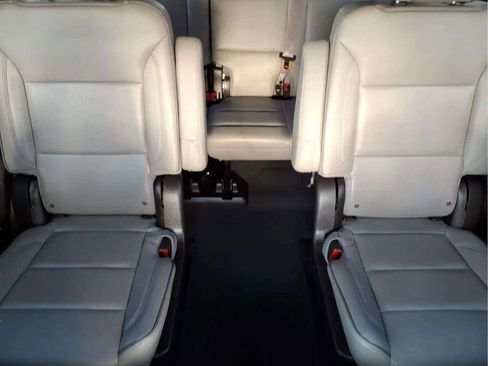 Used 2024 GMC Yukon SLT image 19