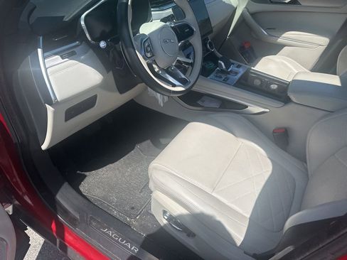 Used 2023 Jaguar F-PACE S AWD/4WD image 7