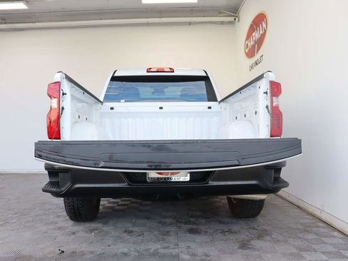 Used 2026 Chevrolet Silverado 1500 W/T image 5