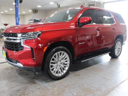 Used 2024 Chevrolet Tahoe LS w/ Driver Alert Package AWD/4WD image 4