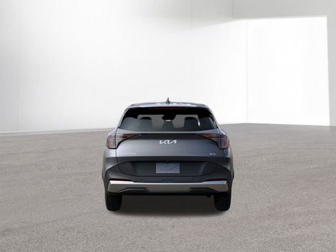 New 2026 Kia Sportage LX image 5