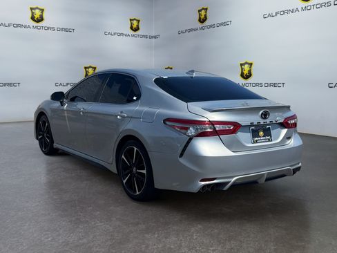 Used 2020 Toyota Camry XSE w/ Blackout Package FWD image 3
