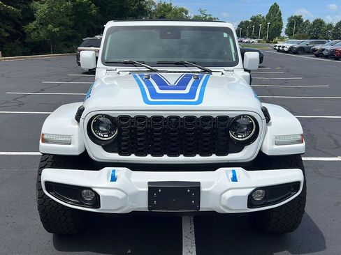 Used 2024 Jeep Wrangler High Altitude AWD/4WD image 8