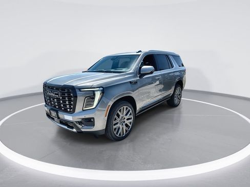 New 2026 GMC Yukon Denali Ultimate w/ LPO, Floor Liner Package AWD/4WD image 4