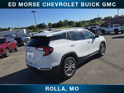 Certified 2024 GMC Terrain SLT AWD/4WD image 3