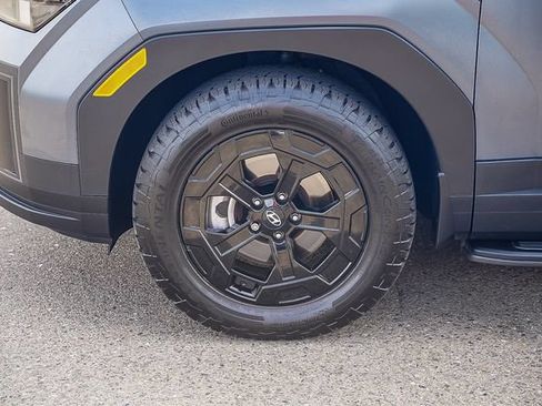 Certified 2025 Hyundai Santa Fe XRT AWD/4WD image 11