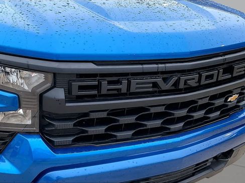 Used 2023 Chevrolet Silverado 1500 Custom AWD/4WD image 37