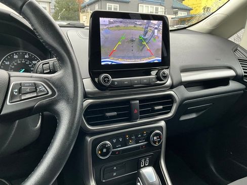 Used 2020 Ford EcoSport SE w/ SE Convenience Package image 18
