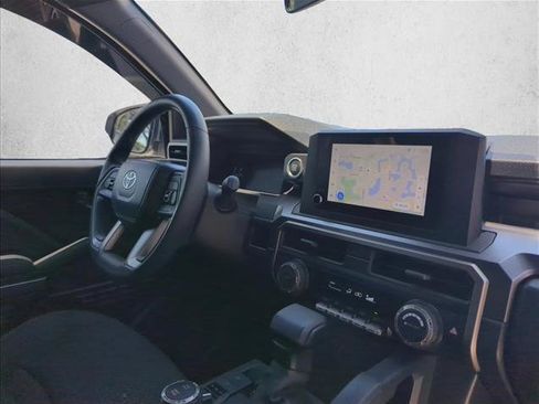 Used 2025 Toyota 4Runner SR5 AWD/4WD image 26