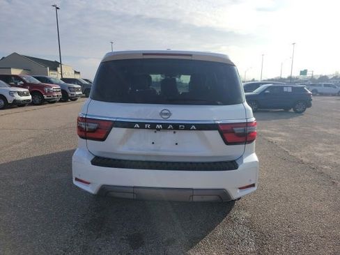 Used 2024 Nissan Armada SV image 24