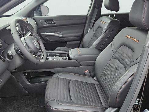 New 2025 Nissan Pathfinder Rock Creek image 10