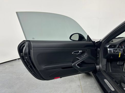 Used 2018 Porsche 911 Carrera RWD image 14