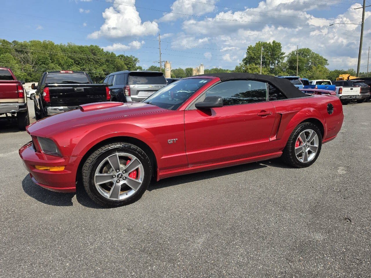 Used 2008 Ford Mustang GT RWD image 3