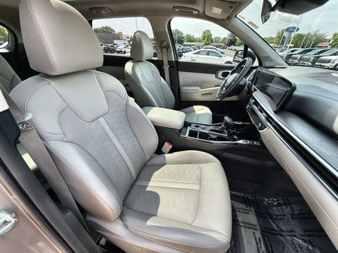 Used 2024 Kia Sorento SX AWD/4WD image 27
