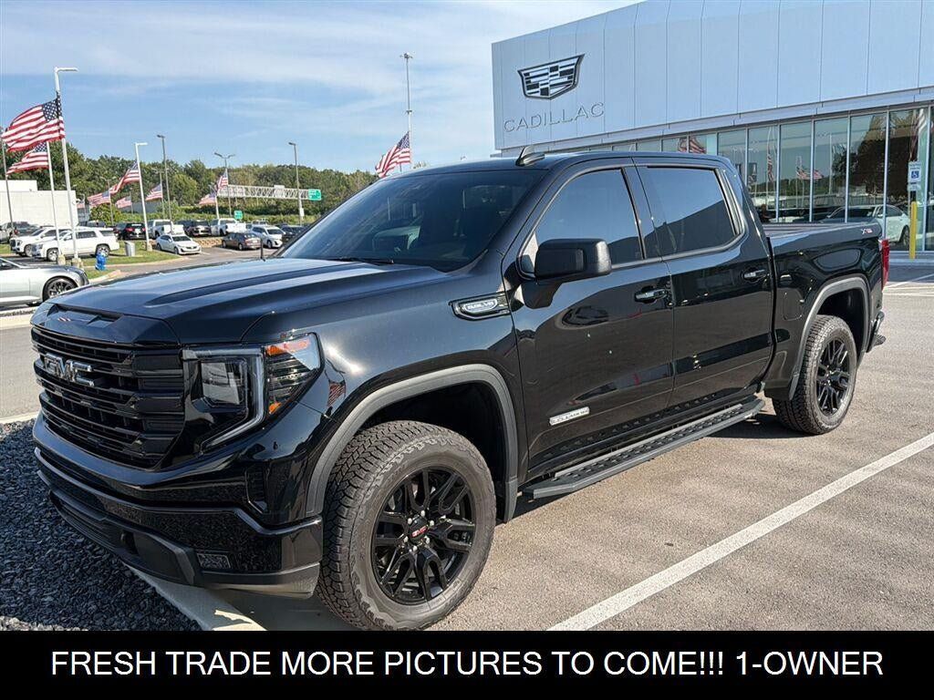 Used 2025 GMC Sierra 1500 Elevation AWD/4WD image 1