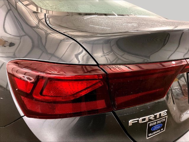 Used 2023 Kia Forte Sedan FWD image 28