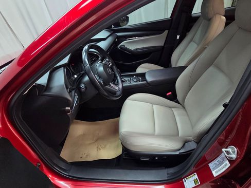 Used 2021 MAZDA MAZDA3 s image 13