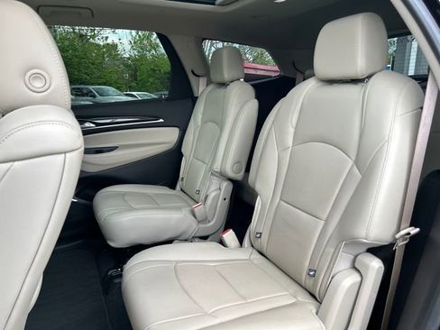 Used 2021 Buick Enclave Essence w/ Sport Touring Edition AWD/4WD image 26