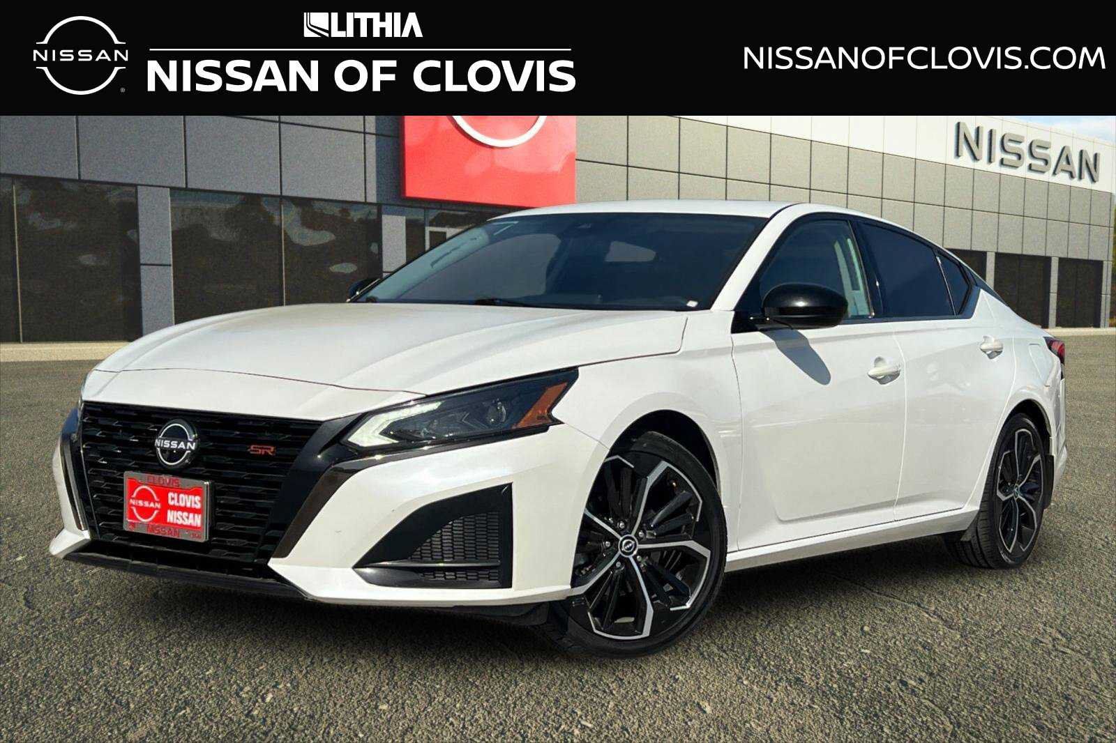 Used 2023 Nissan Altima 2.5 SR w/ SR Premium Package FWD image 1