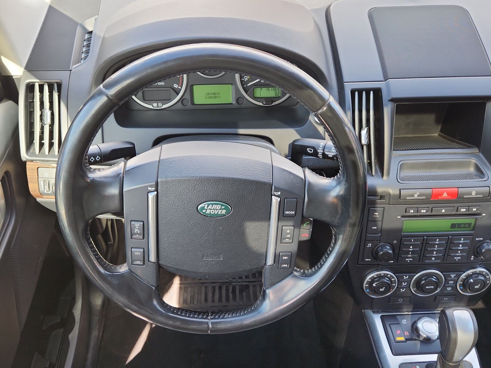 Used 2012 Land Rover LR2 HSE AWD/4WD image 16