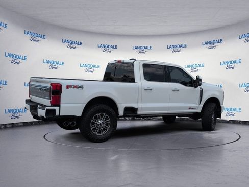 Used 2025 Ford F250 Platinum w/ Platinum Plus Package AWD/4WD image 4