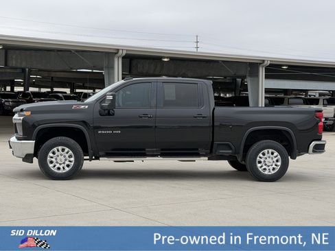 Certified 2021 Chevrolet Silverado 2500 LT w/ Convenience Package image 7