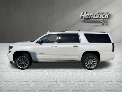 Used 2019 Chevrolet Suburban Premier w/ Premier Plus Edition RWD image 7