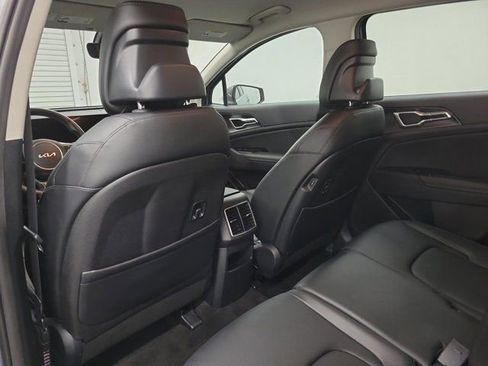 Used 2024 Kia Sportage EX FWD image 13