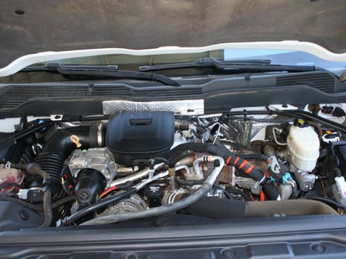 Used 2015 Chevrolet Silverado 2500 LTZ w/ Duramax Plus Package AWD/4WD image 12