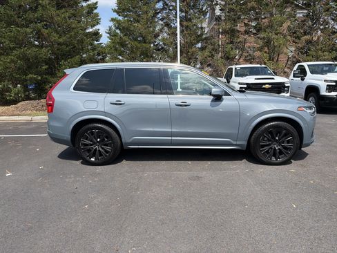 Used 2022 Volvo XC90 T6 Momentum w/ Advanced Package AWD/4WD image 11