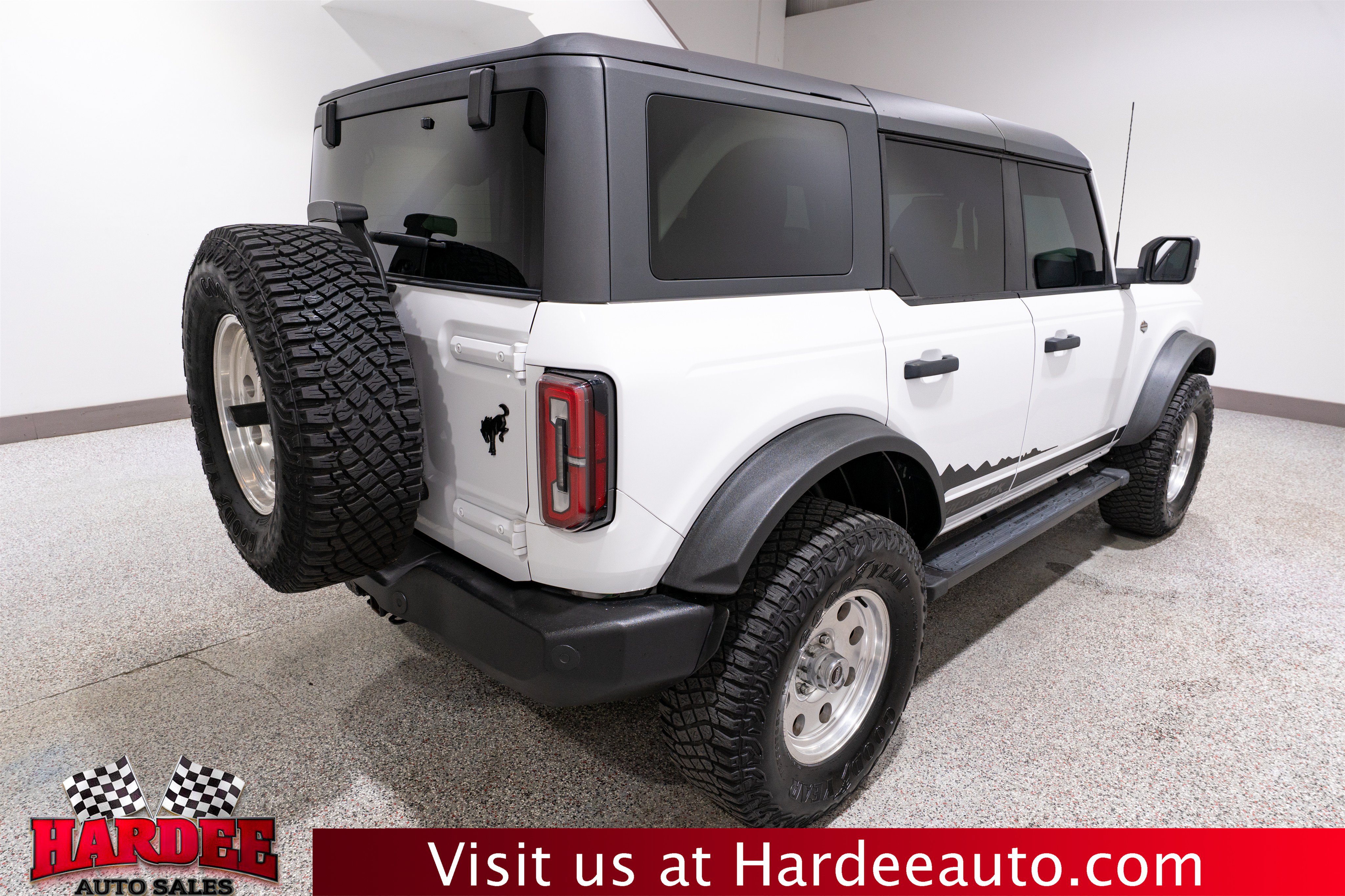 Used 2023 Ford Bronco Wildtrak AWD/4WD image 5