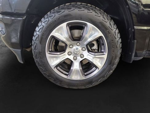 Used 2023 RAM 1500 Laramie AWD/4WD image 9