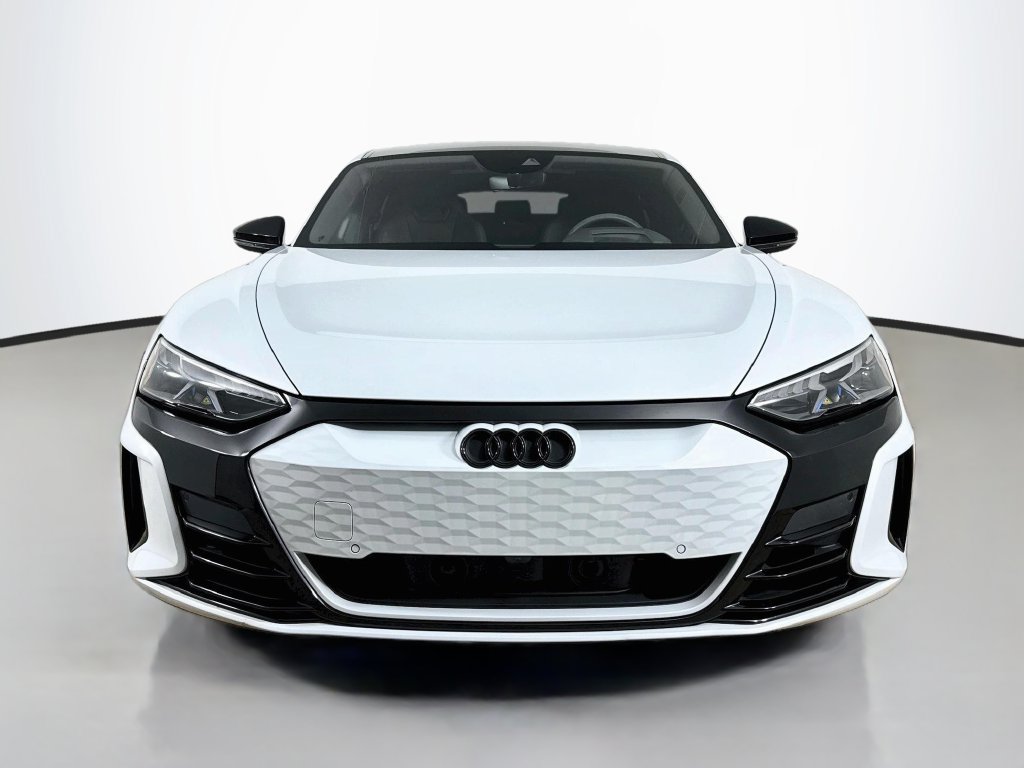 Used 2023 Audi e-tron GT Prestige AWD/4WD image 2