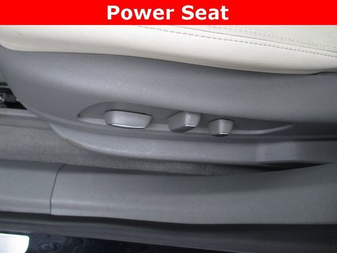 Used 2021 Cadillac XT6 Premium Luxury image 28