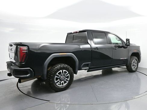 Used 2024 GMC Sierra 2500 AT4 w/ AT4 Premium Plus Package AWD/4WD image 7
