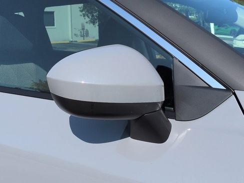 Certified 2026 Nissan Rogue SV FWD image 12