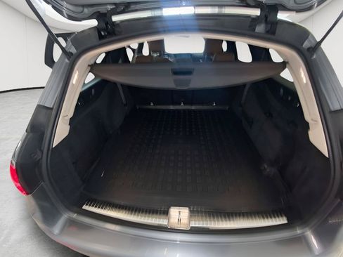 Used 2017 Mercedes-Benz E 400 4MATIC Wagon image 14