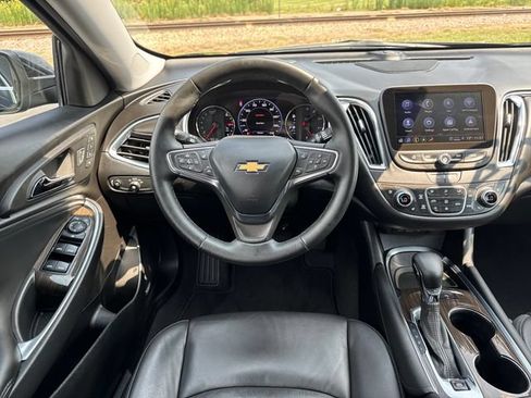 Used 2024 Chevrolet Malibu LT FWD image 13