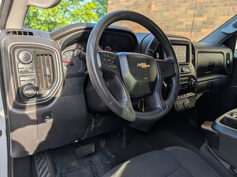Used 2022 Chevrolet Silverado 1500 Custom AWD/4WD image 15