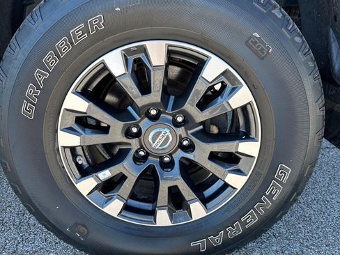 Used 2019 Nissan Titan PRO-4X w/ Pro-4x Utility Package image 13