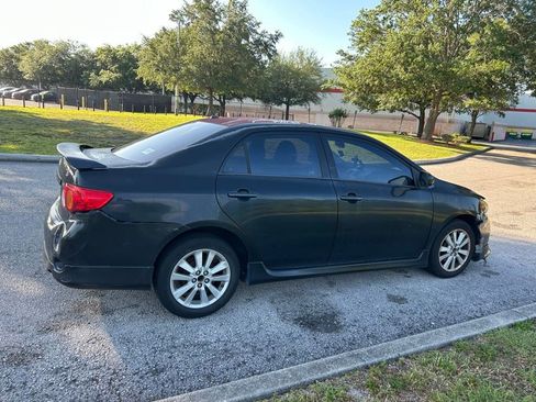 Used 2010 Toyota Corolla S image 5