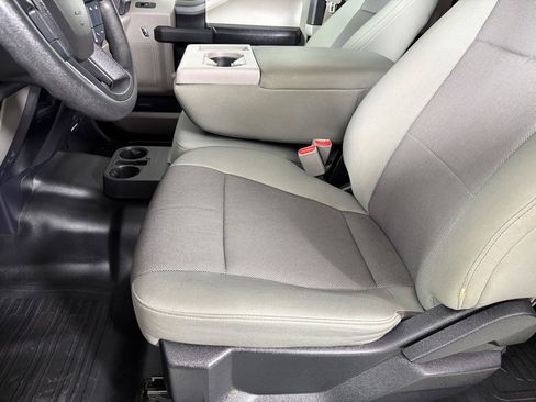 Used 2016 Ford F150 XL w/ Equipment Group 101A Mid image 12